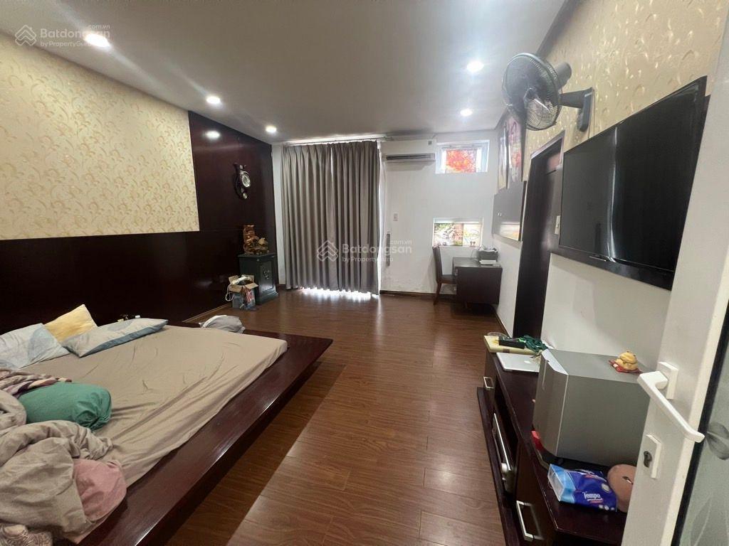Biệt thự vườn làng tăng phú, 4 tầng, 169m2, 6pn + hầm để xe, khu vip tăng nhơn phú. chỉ 18 tỷ tl.