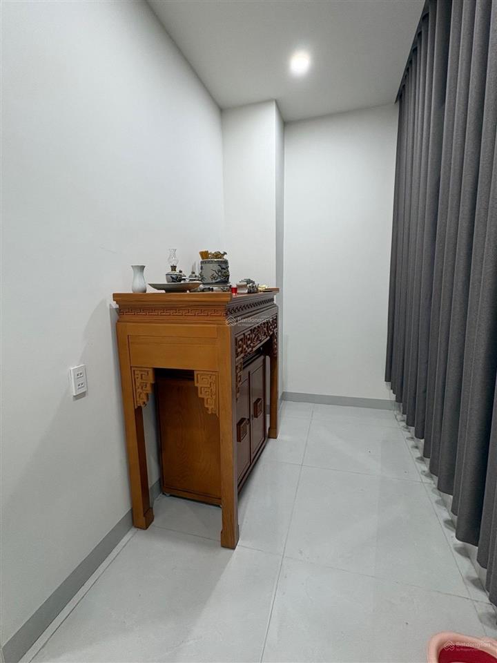 Nhà mới 3 tầng, 60m2, hxh 5m bưng ông thoàn, long trường, quận 9. tặng nội thất. chỉ 6.7 tỷ tl