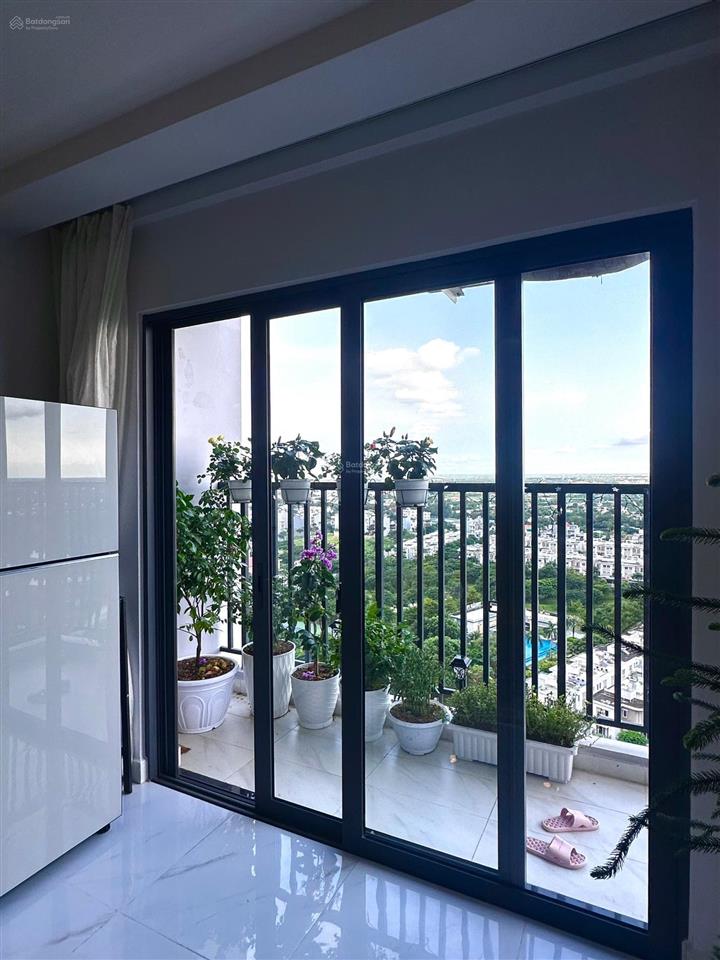Bán nhà chính chủ , sổ hồng riêng , bank hỗ trợ 780% , 3pn 2wc , nội thất đầy đủ