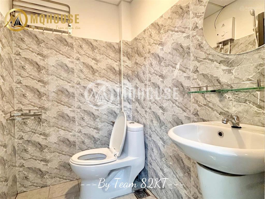 Căn hộ ban công + 2 cửa sổ siêu thoáng full nội thất, ngay phố ẩm thực phan xích long