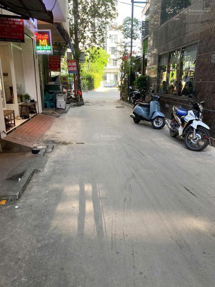 Bán đất hoàng công chất bắc từ liêm  55m2 nở hậu sát goldmark city  ô tô vào nhà