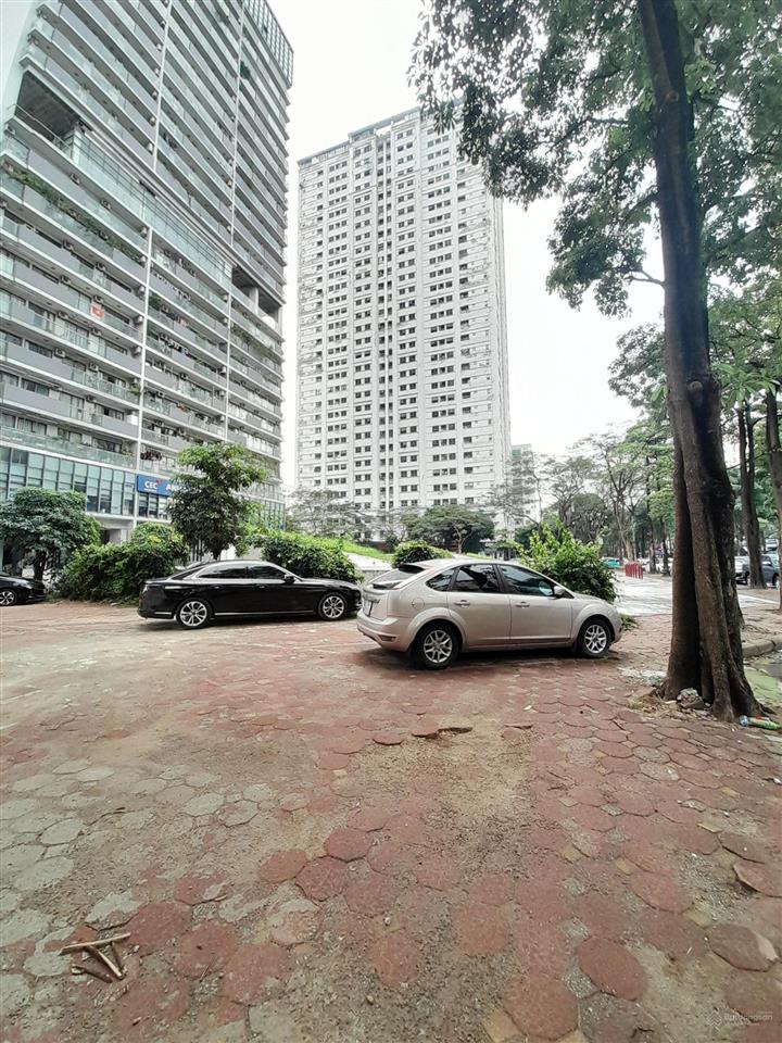 Cho thuê kiot tòa nơ bán đảo linh đàm, hoàng mai, 68m,mt8m, vỉa hè thênh thang,kinh doanh,văn phòng