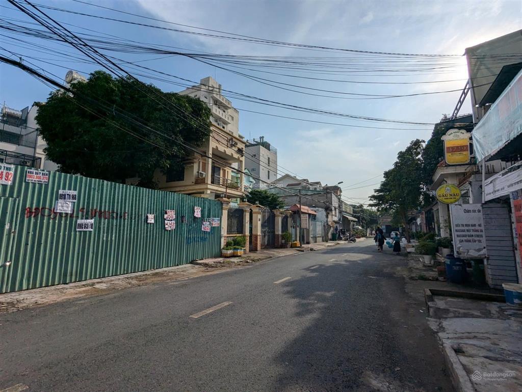 Đất 600m2  10m x 35m nở hậu 24m  hiệu suất khai thác chdv mặt tiền đường số tân quy quận 7