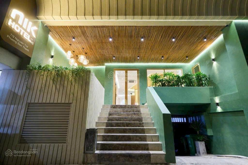 Khách sạn 32 phòng chợ bến thành hẻm vip số 7 nguyễn trãi