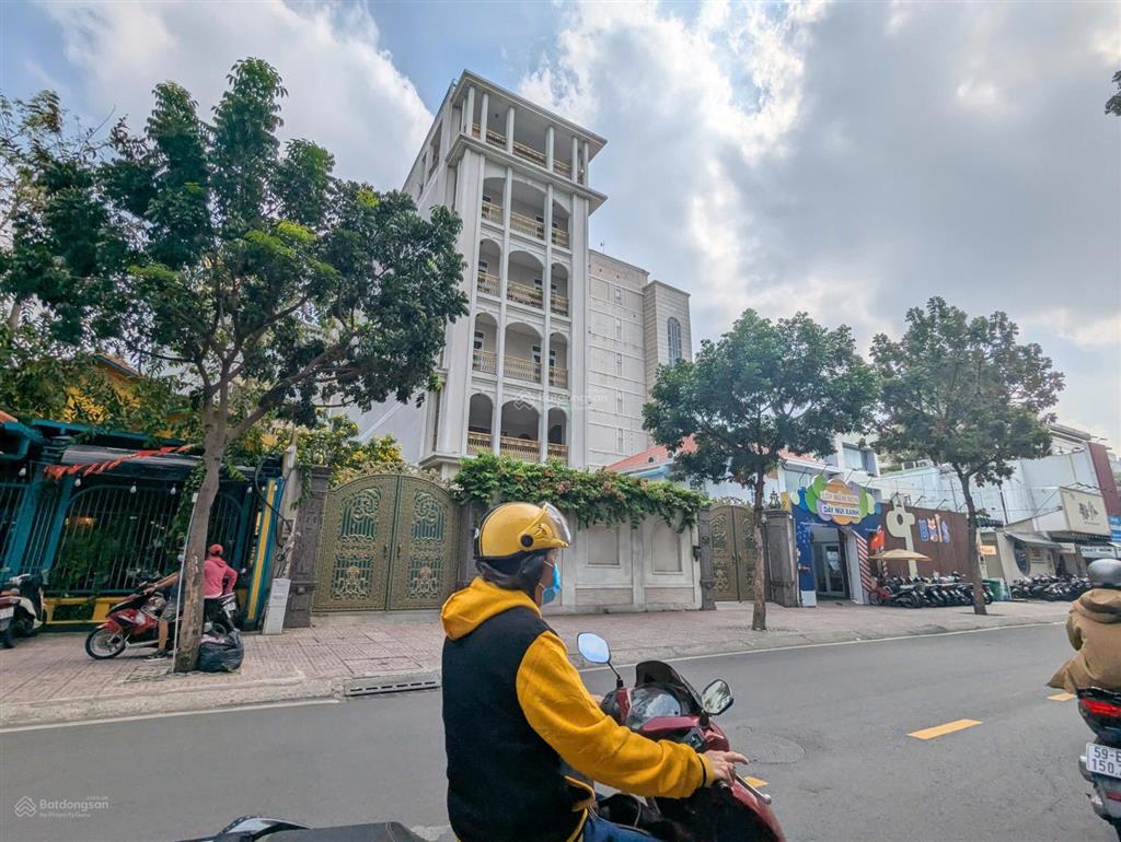 Bắt đáy quỹ đất lõi quận 3  góc 2mt đường trung tâm quận 3  diện tích đất 204.6m²  chốt 38 tỷ