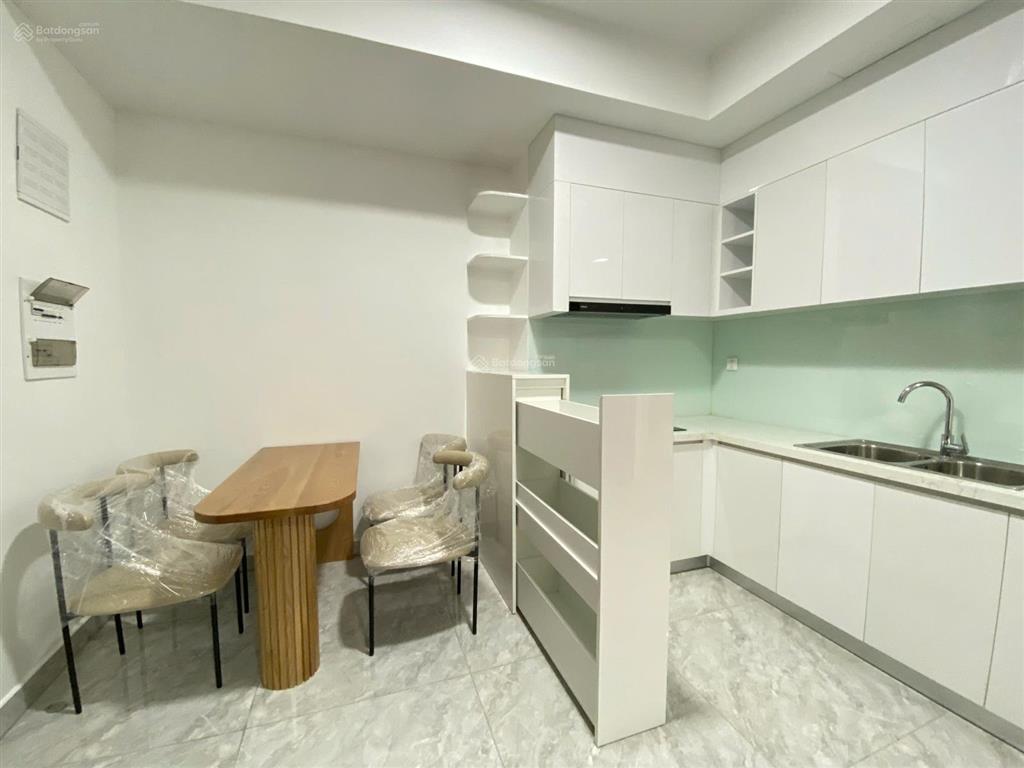 Căn hộ cc bán tại paris hoàng kim, 8,2 tỷ, 74,75m2, 3pn, 2wc, hàng hiếm!