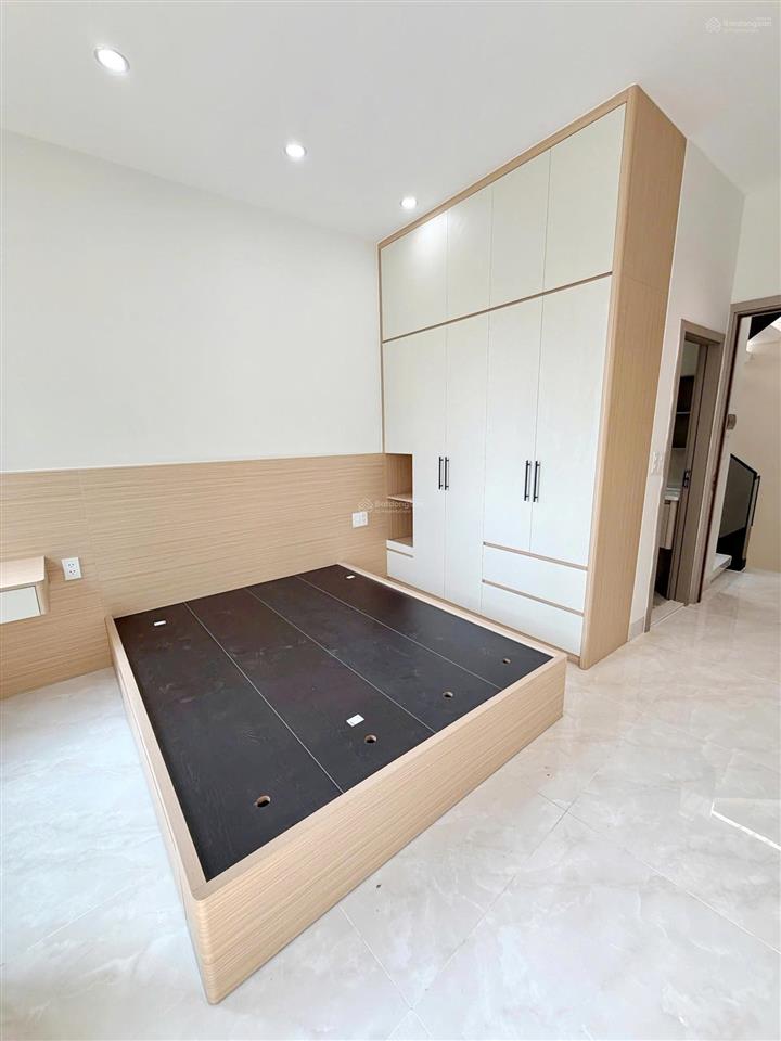 Siêu phẩm 2 mt hoàng sa q1 (view lm81)