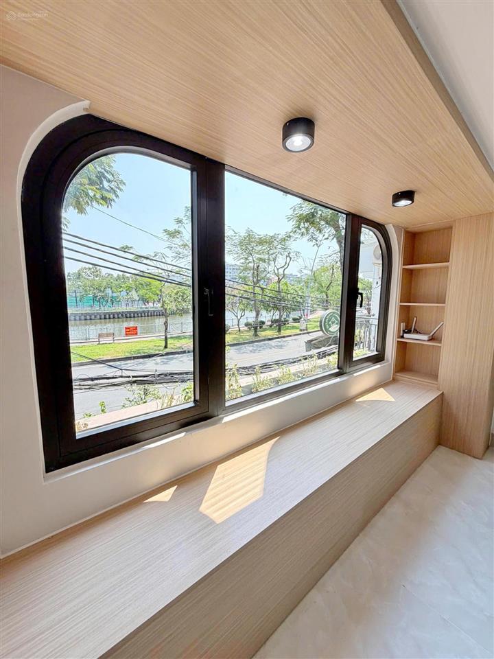 Siêu phẩm 2 mt hoàng sa q1 (view lm81)