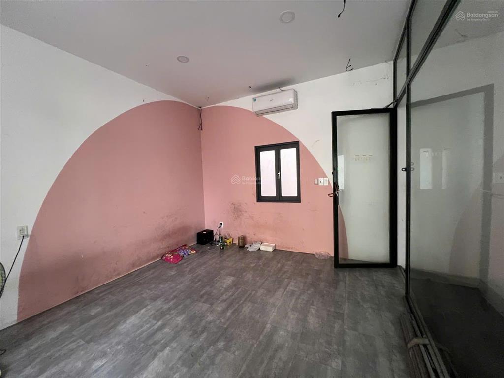 Quận 1 sát mặt tiền trần hưng đạo, hẻm ô tô 6m, dt 52m2 (4.5x11.6)
