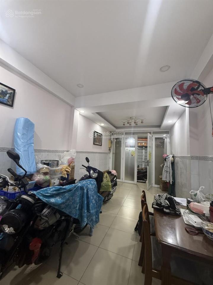 Quận 5, gần đh y dược, hẻm 4m cách mt 20m, 45m2 4 tầng 4pn.