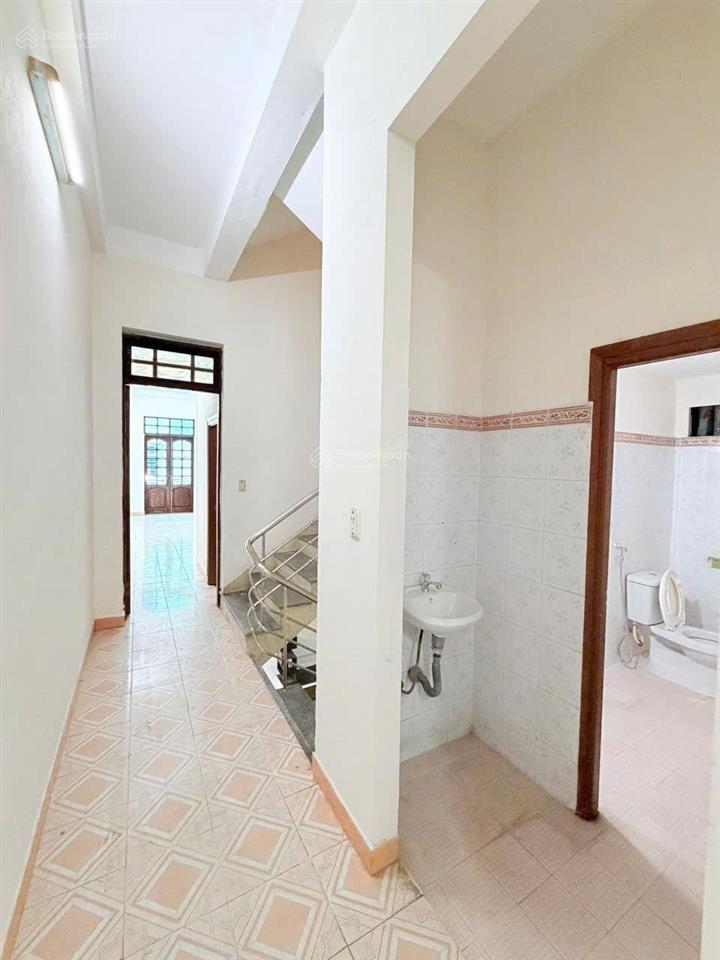 Mình chính chủ cần bán nhà 4 tầng đường nguyễn tất thành, ngay ngã 4 ông ích khiêm, p. thanh bình