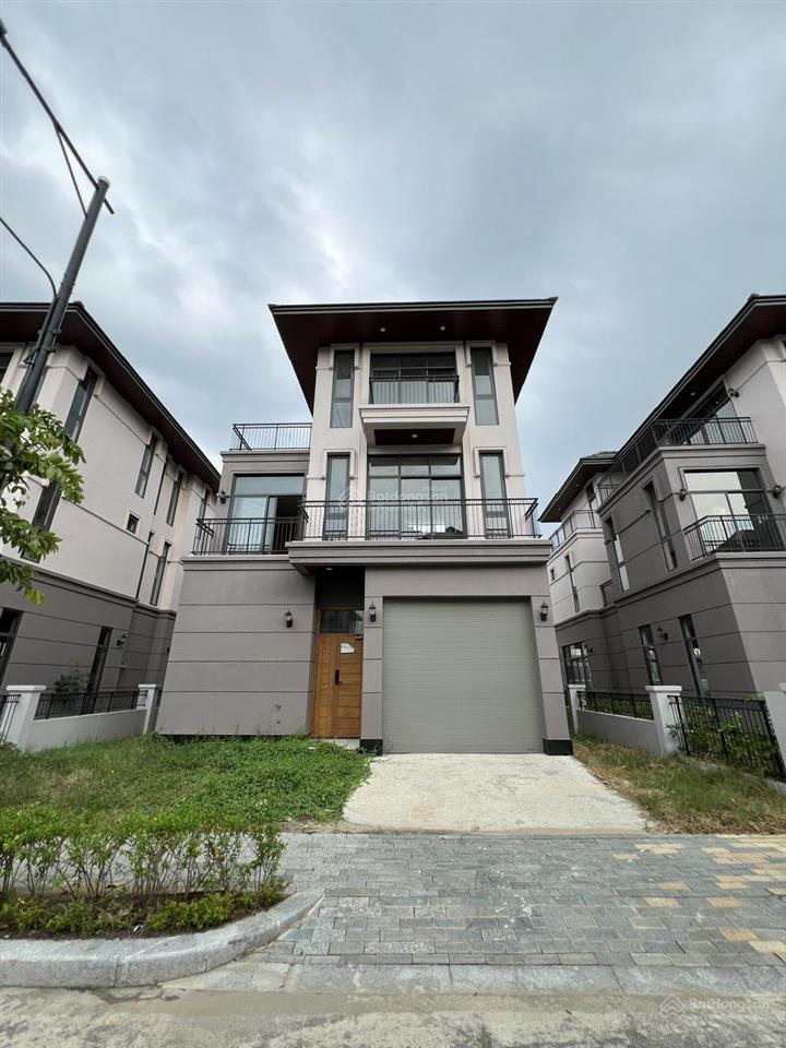 Bán biệt thự đơn lập 250m2 gs zeitgeist nhà bè giá tốt.  phước sửu gs nhà bè để nhận thông tin