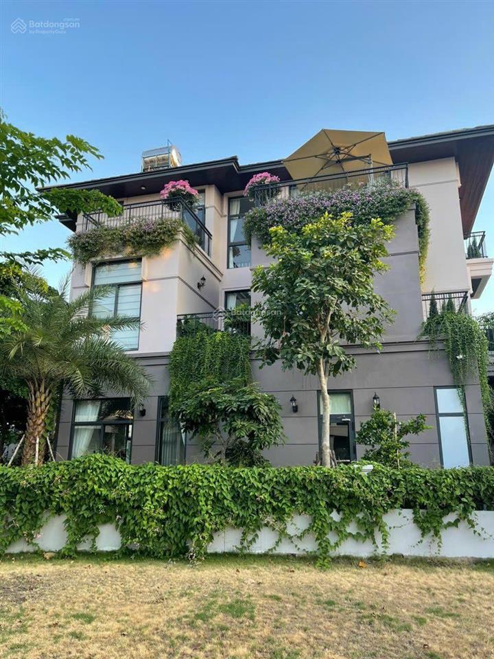 Biệt thự đơn lập 300m² căn góc 2 mặt tiền view công viên đẹp hiếm có tại gs metrocity nhà bè