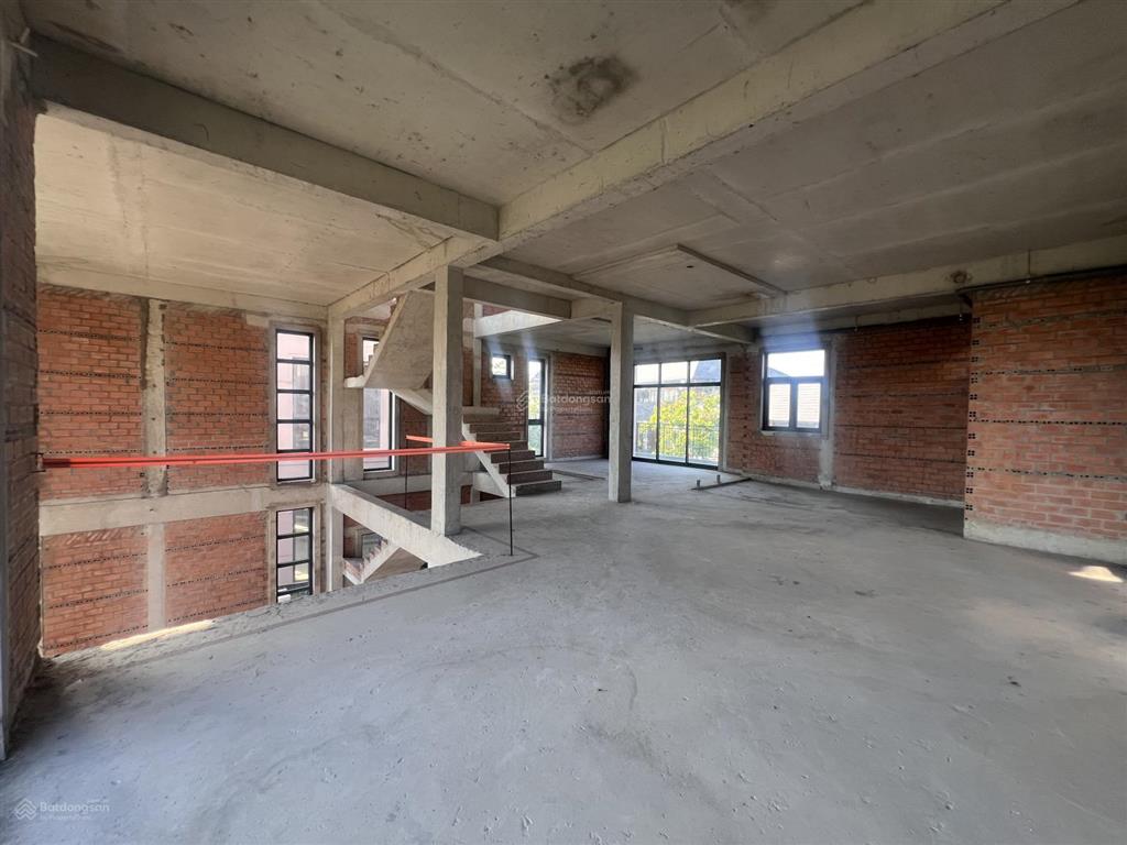 Biệt thự đơn lập 300m² căn góc 2 mặt tiền view công viên đẹp hiếm có tại gs metrocity nhà bè