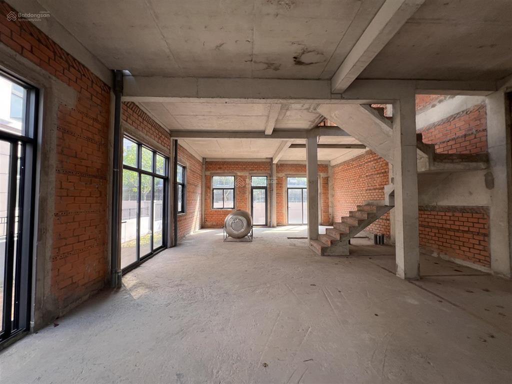 Bán biệt thự song lập 200m2 giá tốt thị trường