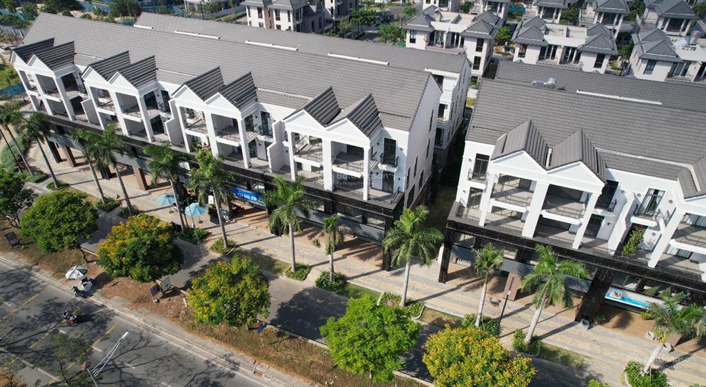 Cho thuê shophouse gs metrocity mặt tiền đường nguyễn hữu thọ giá chỉ 30 triệu