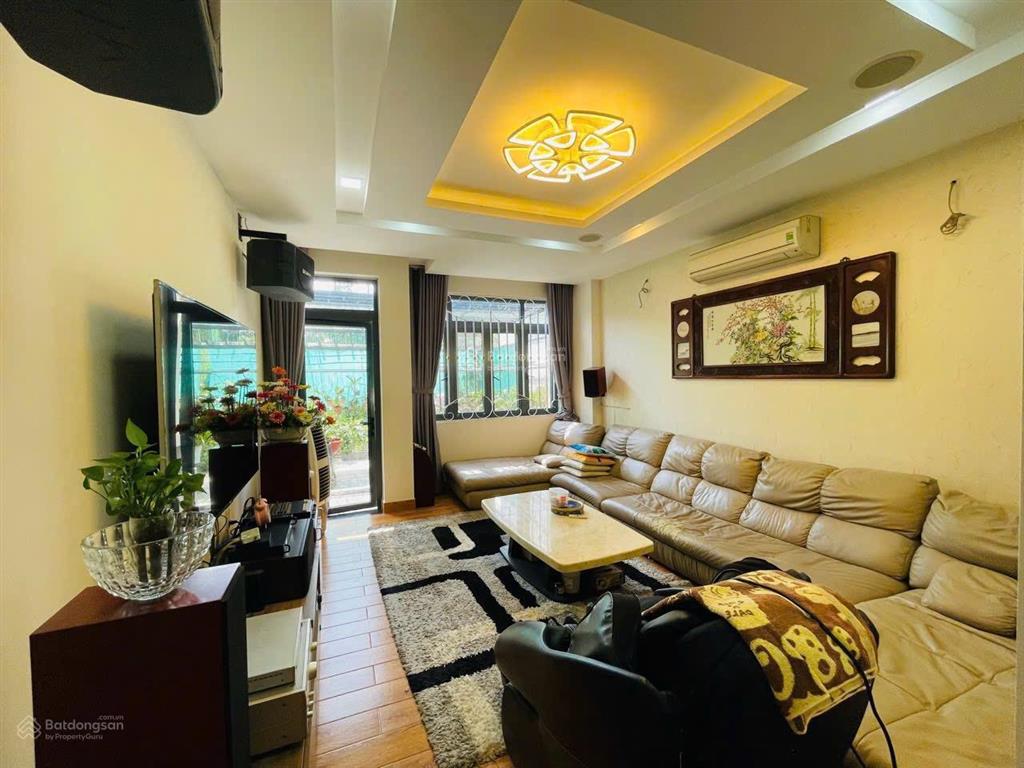 Cho thuê nhà nguyên căn 4pn, 5wc, 100m2, giá chỉ 25 triệu tại 793 trần xuân soạn, p. tân hưng, q7