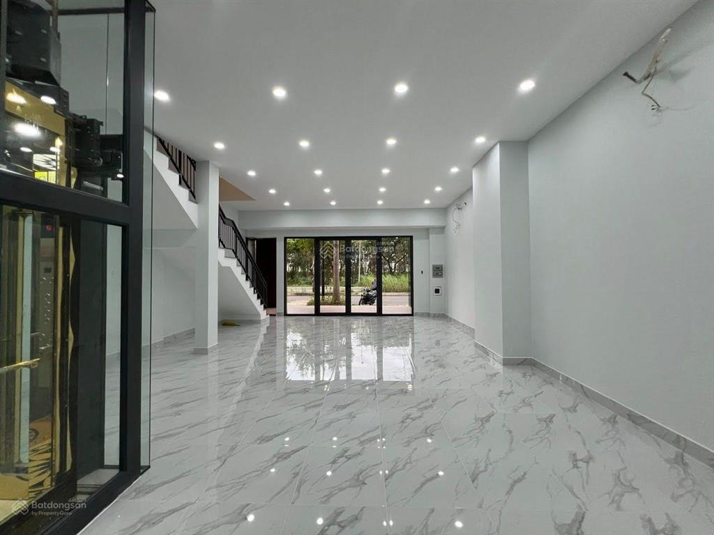 Sos giá tốt thị trường  shophouse tại zeitgeist city, shophouse 126 m2 chỉ 20.9 tỷ