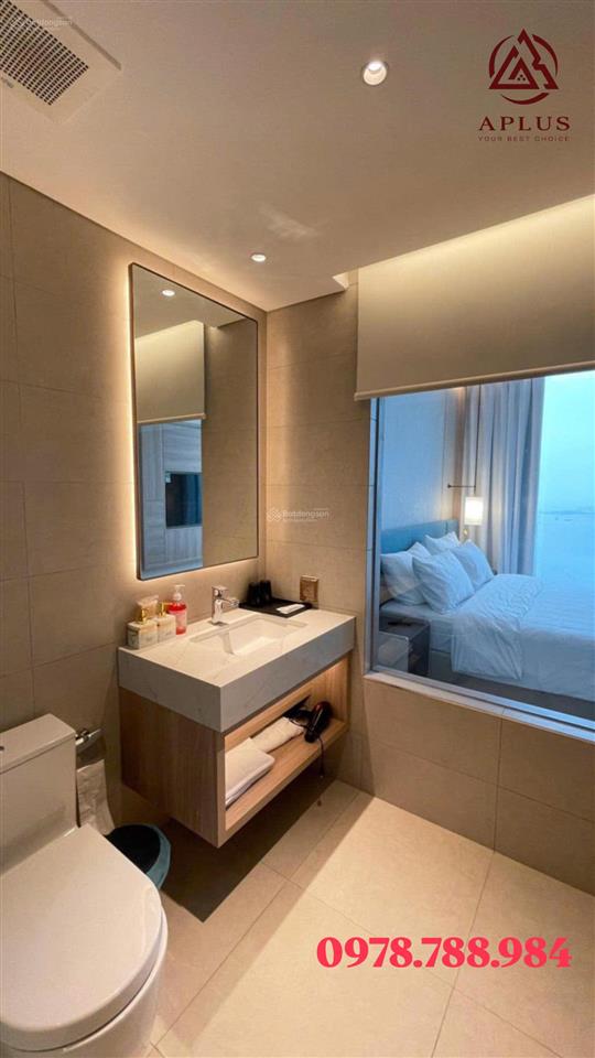 Chính chủ bán căn studio view trực diện tầng cao giá tốt chỉ 3.8x tỷ  0978 788 ***