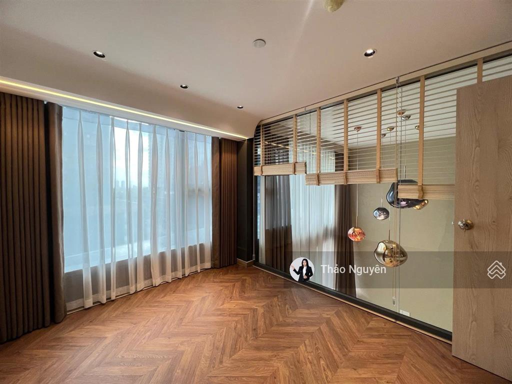 The opera residence metropole thủ thiêm | cho thuê căn loft sân vườn 2 phòng ngủ nội thất mới