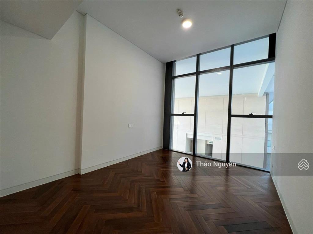 Cho thuê căn hộ 3 phòng ngủ cove residences | empire city