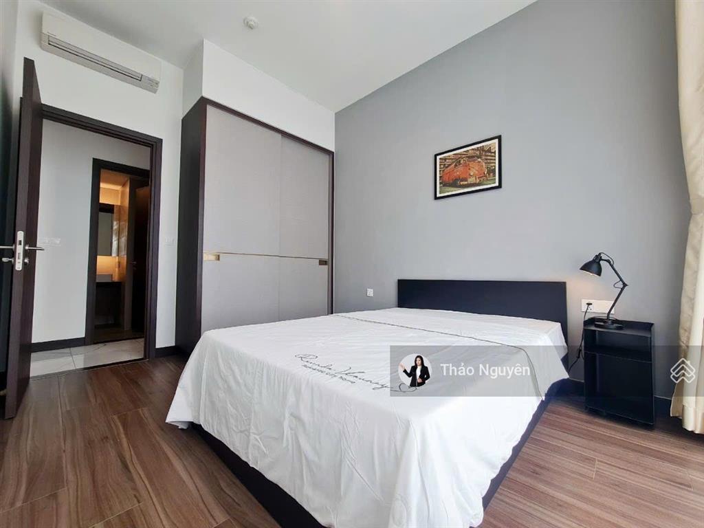 Cho thuê căn hộ 2 phòng ngủ trống sẵn ở ngay được empire city