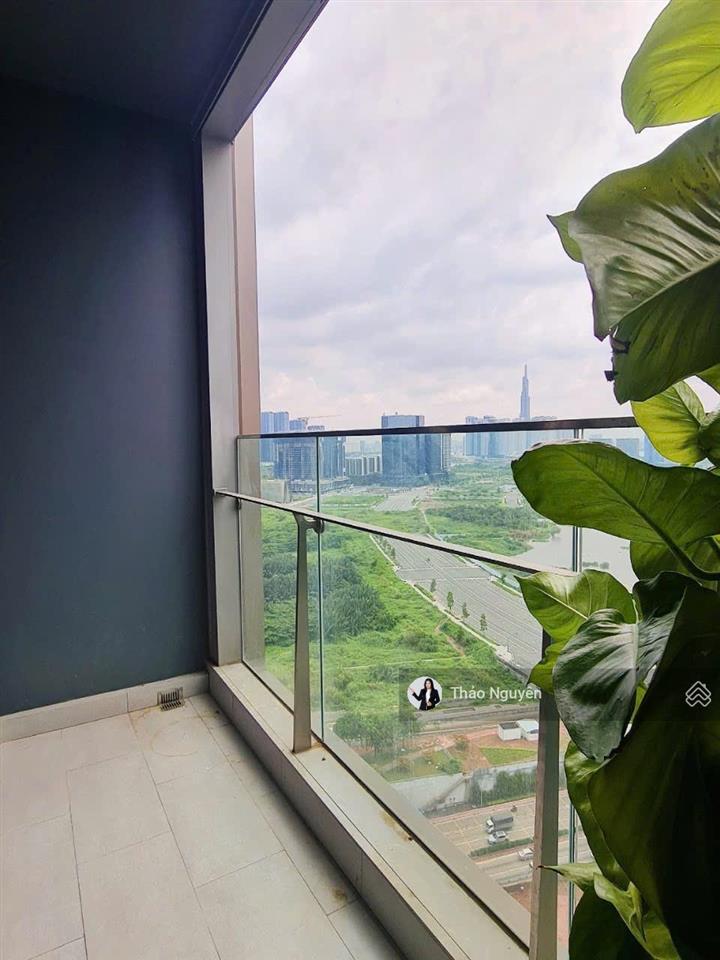 Cho thuê căn hộ 2 phòng ngủ trống sẵn ở ngay được empire city