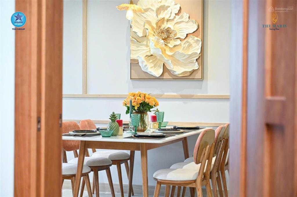 Bán căn hộ 2pn diện tích 101m2 view biển tầng 3 có sân vườn tại vũng tàu