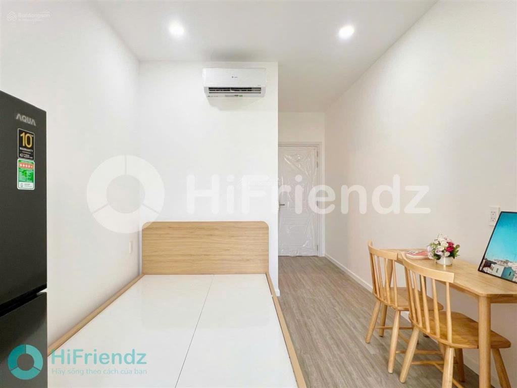 Cho thuê 1pn tách bếp ban công riêng máy giặt riêng thang máy hầm xe lý phục man q7 full nội thất