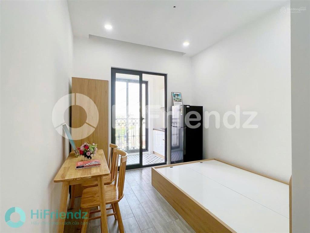 Cho thuê 1pn tách bếp ban công riêng máy giặt riêng thang máy hầm xe lý phục man q7 full nội thất