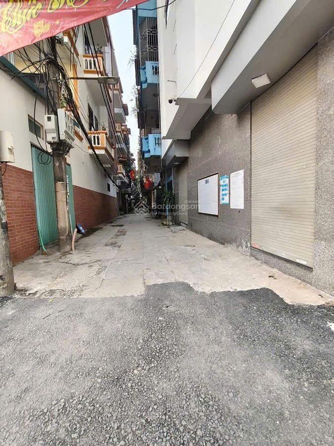 Bán đất cấp 4 tăng thiết giáp, ngõ ô tô, 40m ra đường tây thăng long