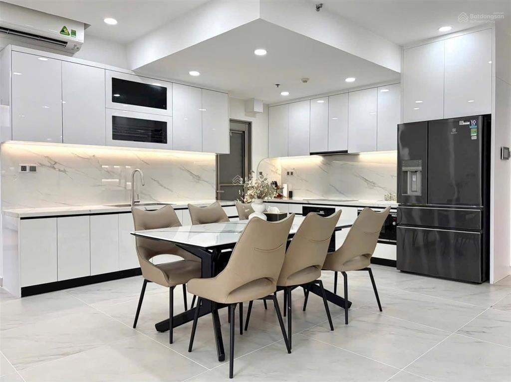 Cần cho thuê nhanh căn hộ riverside residence, pmh, q7 nhà đẹp, view sông, giá 17tr/tháng