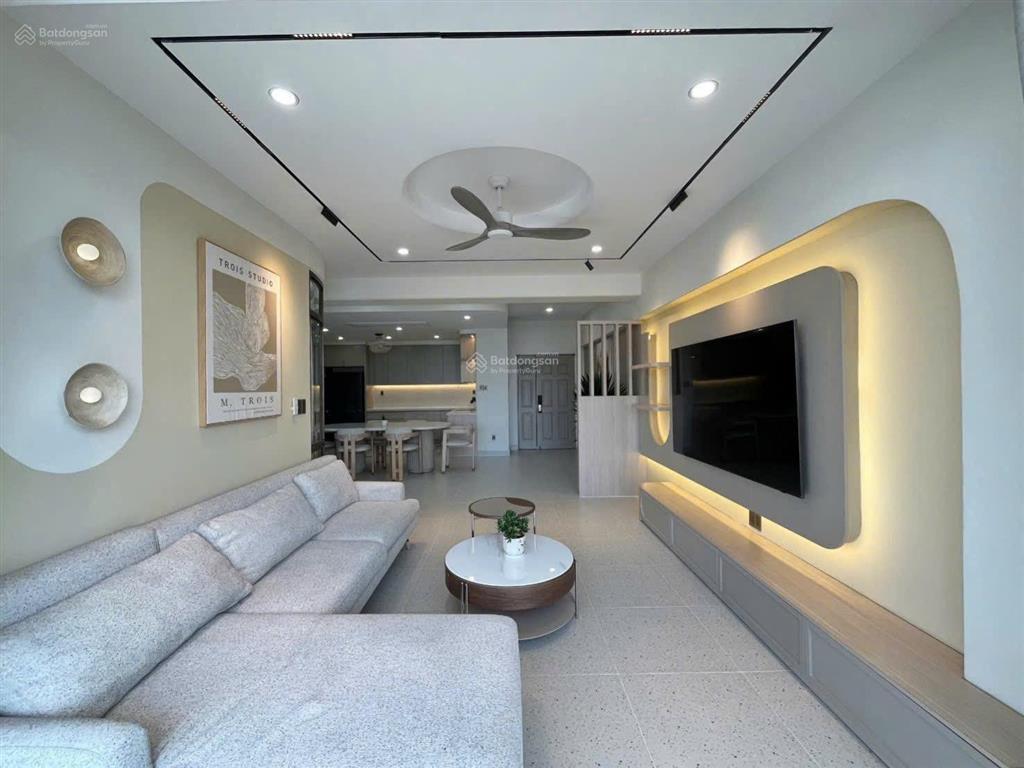 Cho thuê căn hộ cao cấp riverpark premier, quận 7 135m².  0919 732 *** em lãm