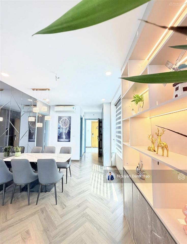 Chính chủ bán gấp căn hộ eco green city 286 nguyễn xiển ,2pn 76m2 , ở ngay góc , full mới ~ 6 tỷ