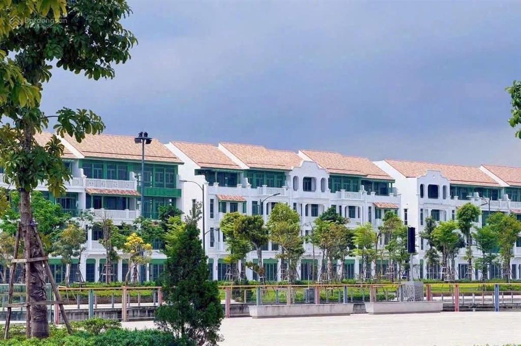 Bán căn liền kề phân khu kim tiền  sun urban city hà nam  diện tích sd 221,9m2  giá tts 4tỷ535