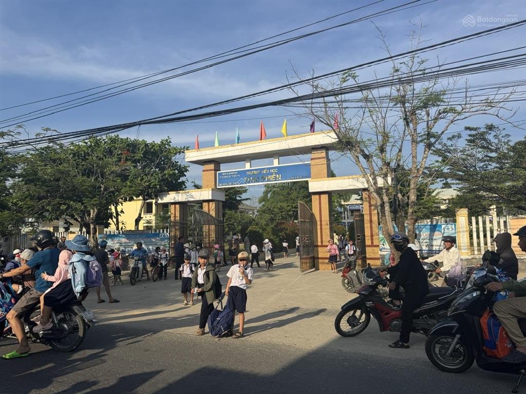 Hà tây 1 giáp hoà xuân mới đường lớn giá bé đất đẹp vuôn vức