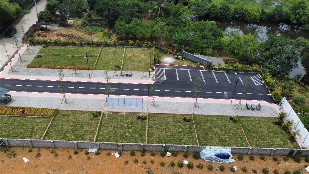 Đất chính chủ sát chợ hòa lạc đối diện cổng đhqg, 200m ra ql21. vị trí duy nhất không có lô thứ 2