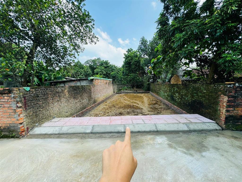 Chính chủ bán đất thôn 1 tân xã, sát vành đai công nghệ cao, 3' tới các trường đh  giá 3.8 tỷ