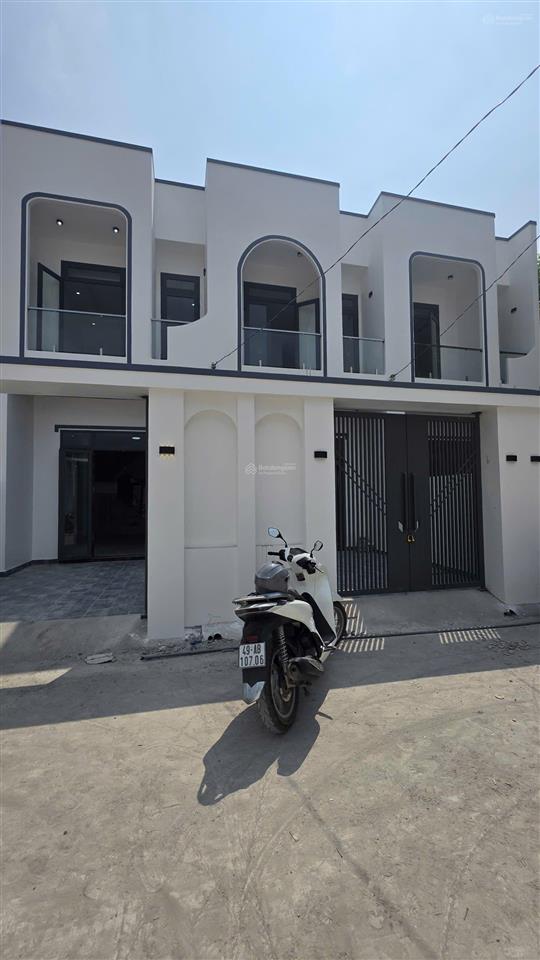 Bán nhà lầu full thổ cư sổ riêng 100m2