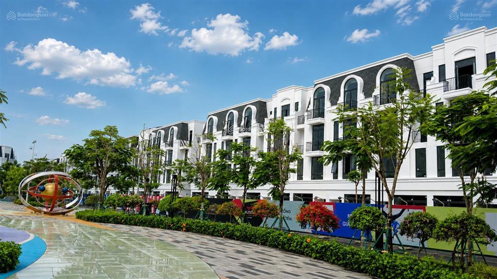 Chính chủ cần tiền  bán gấp shophouse 96m2 vlasta thủy nguyên ( giá tốt nhất )
