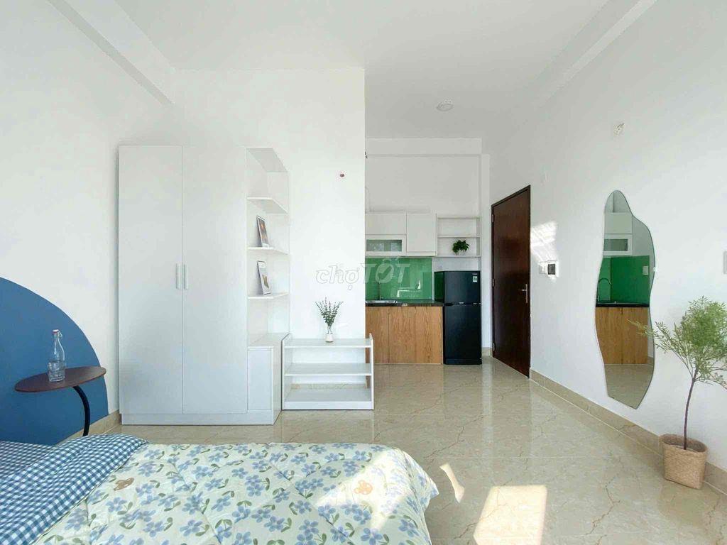 Studio xinh như mộng có ban công full nội thất gần UBND Q2