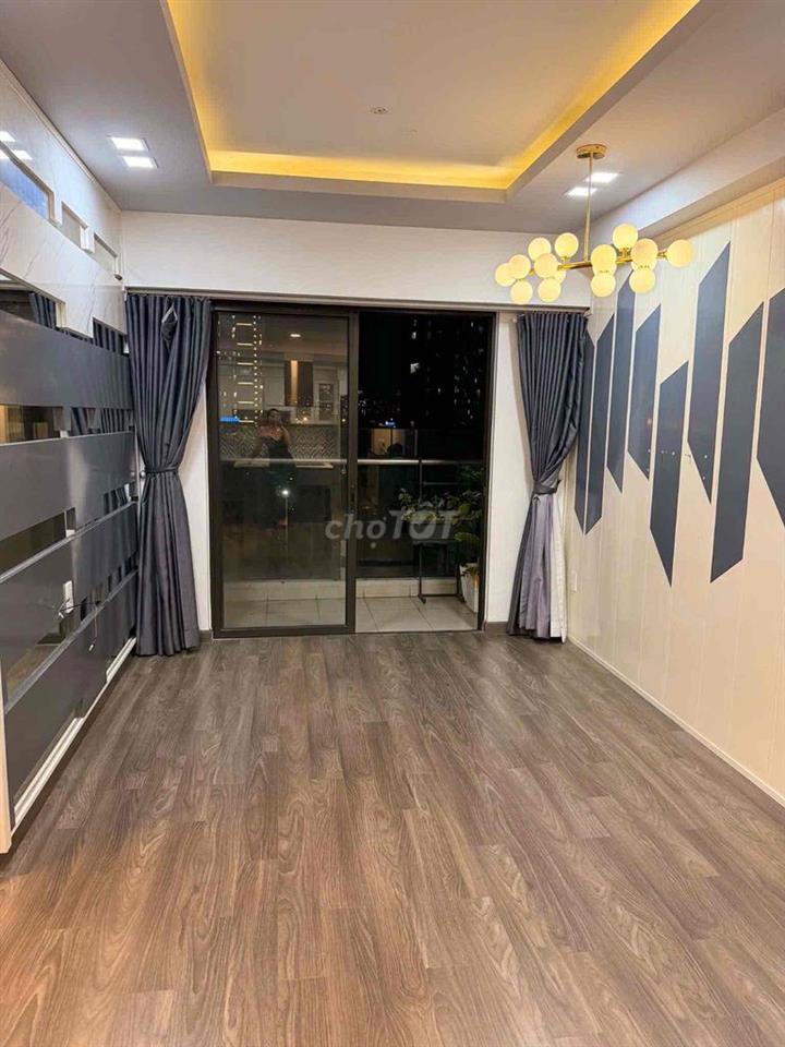 Bán căn góc 2PN2WC Flora Kikyo view hồ, thành phố full nội thất