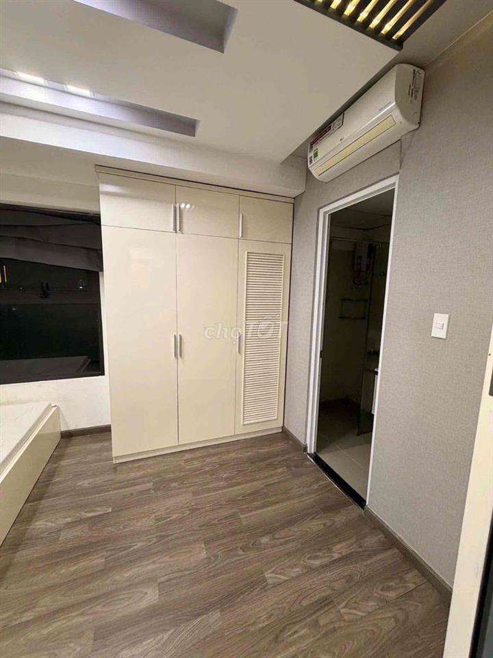 Bán căn góc 2PN2WC Flora Kikyo view hồ, thành phố full nội thất