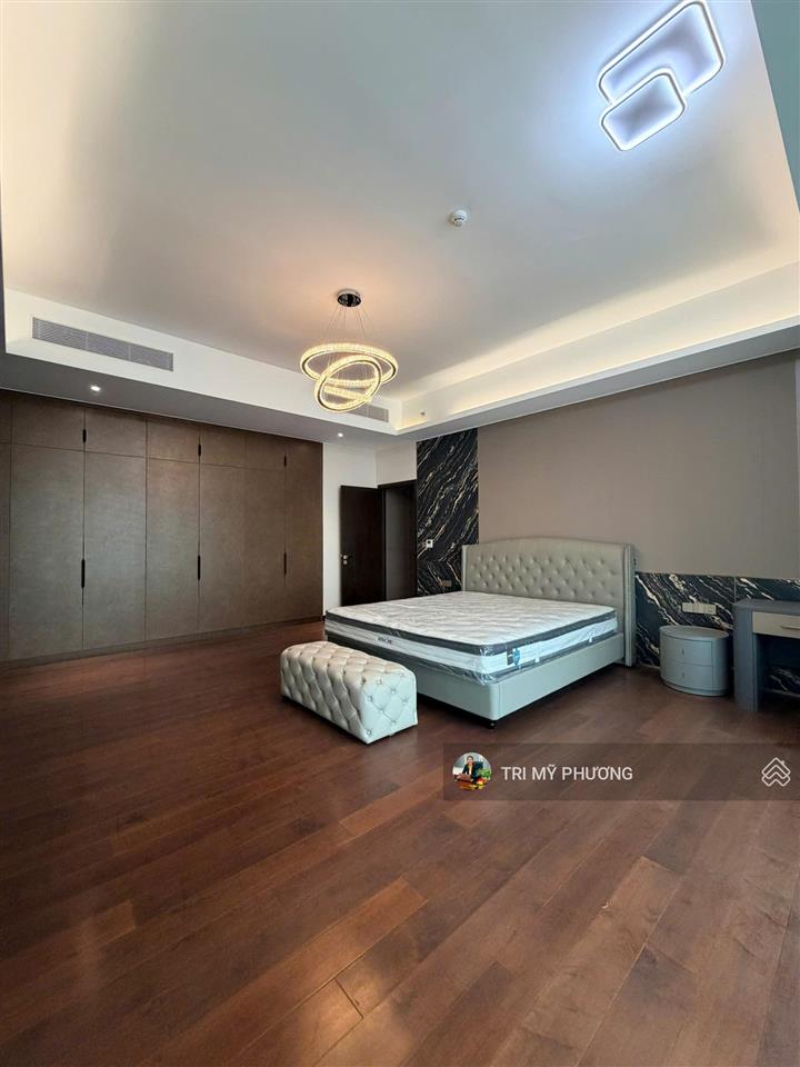 Cho thuê define capitaland  căn 4pn  rộng 325m²  thang máy riêng  view siêu đẹp, private luxury