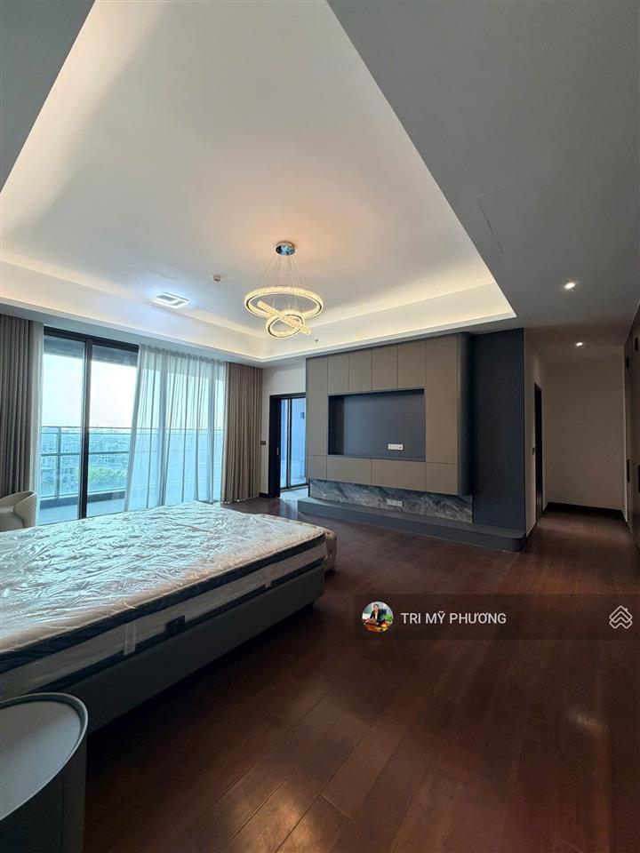 Cho thuê define capitaland  căn 4pn  rộng 325m²  thang máy riêng  view siêu đẹp, private luxury