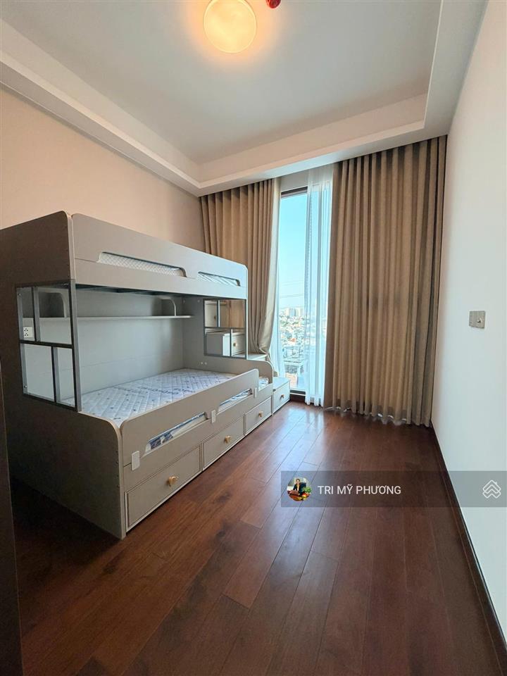 Cho thuê define capitaland  căn 4pn  rộng 325m²  thang máy riêng  view siêu đẹp, private luxury