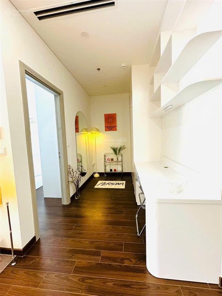 Chính chủ cần bán căn 2pn 54m2 tòa s205 tầng 1608a vinhomes smart .giá 4 tỷ bao phí