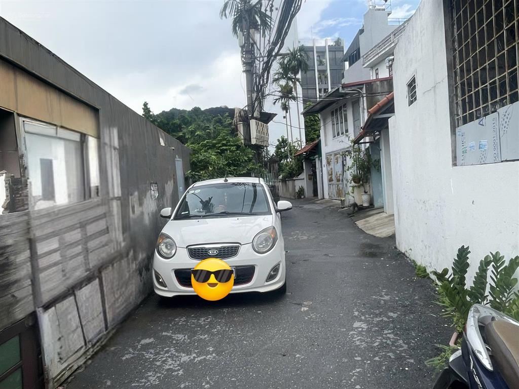 Đất phú thượng 40,1m2 vuông vắn  ô tô vào đất  gần phở hồ lợi