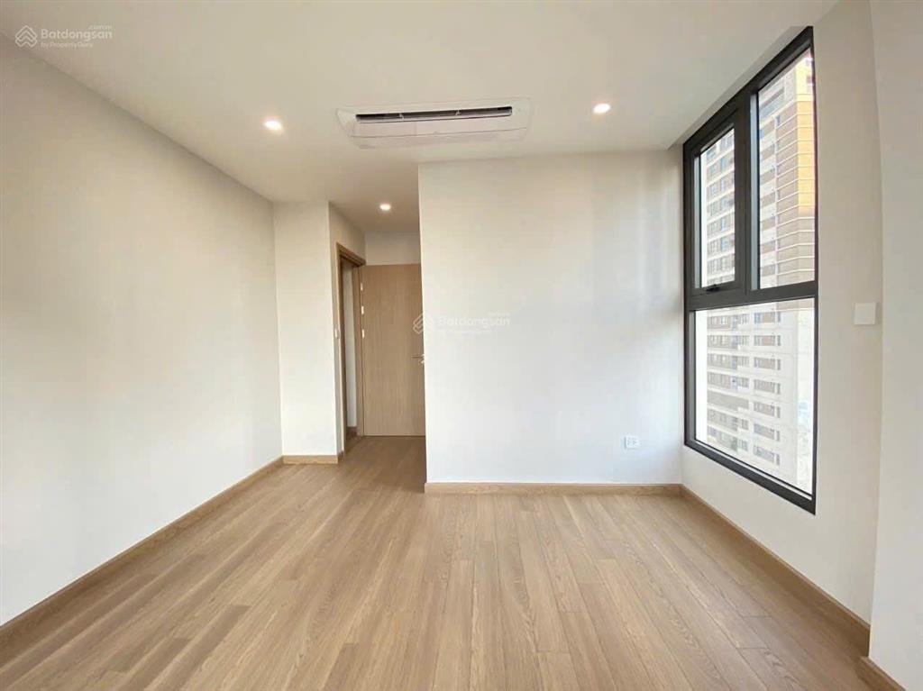 Chính chủ cần bán căn hộ 72,2m toà the charm an hưng, tố hữu, hà đông