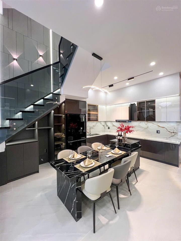 Siêu phẩm mới nhà 2 lầu hiện đại nội thất cao cấp đường d14 kdc hồng loan giá 6 tỷ 100